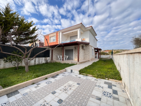 Möblierte Villa Zu Mieten Mit Grossem Garten In Çeşme Alaçati