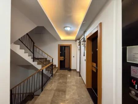 Seferihisar Camikebir Viertel – Im Zentrum, 11-Wohnung Mit Balkon Zum Verkauf