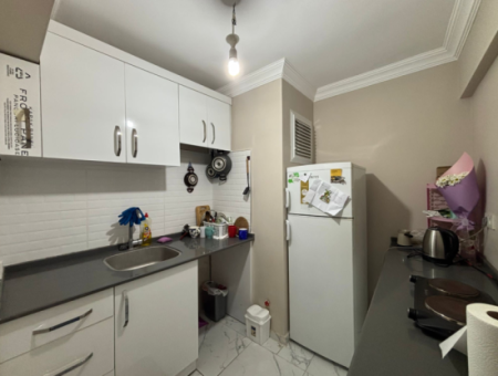 Alsancak Dünya Göz Hastanesi Gegenüber 1 1 Kostenlose Wohnung Zur Miete