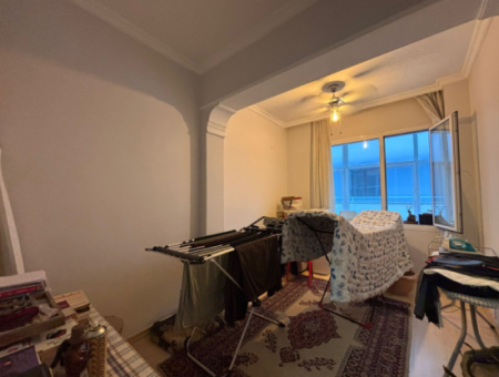 2. Stock Combi 3 1 Wohnung Zu Mieten Mit Parkplatz In Der Nähe Alsancak Libas!