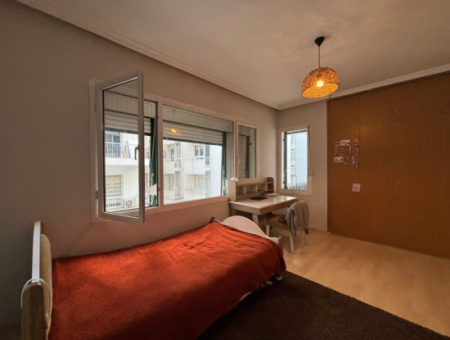 2. Stock Combi 3 1 Wohnung Zu Mieten Mit Parkplatz In Der Nähe Alsancak Libas!