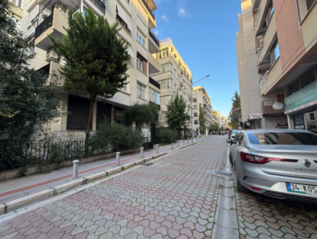 2. Stock Combi 3 1 Wohnung Zu Mieten Mit Parkplatz In Der Nähe Alsancak Libas!