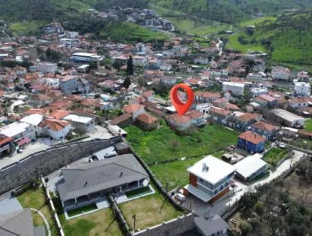 3 1 Wohnung Zum Verkauf In Ulamış Von Veri! Die Hälfte Des Einfamilienhauses Steht Zum Verkauf!