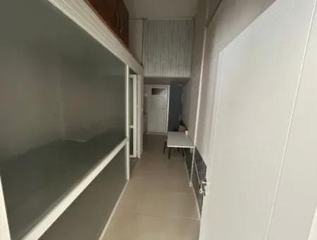 70 M² In Der Straße 1417 Gegenüber Der Ecke Der Kahramanlar-Moschee Totaleingang Bodrum-Büro Zur Miete