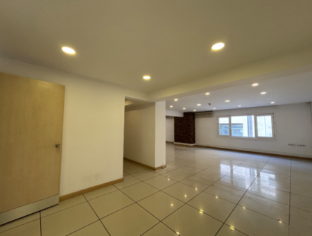 Alsancak Zypern Martyrs Ganze Etage 225 M² Arbeitsplatz Im 4. Stock Zu Mieten