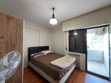 5. Stock Wohnung Zur Miete Mit 1 1 Balkon Gegenüber Dem Privaten Krankenhaus Alsancak