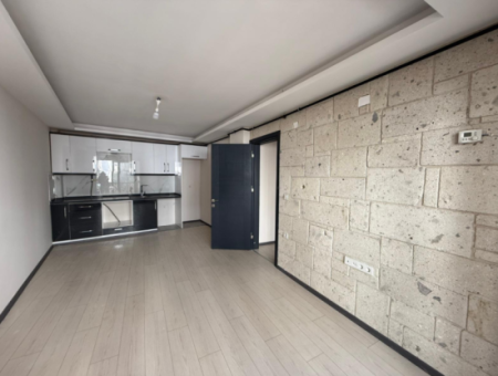 1 1 Wohnung Zur Miete Im Stadtzentrum In Seferihisar Camikebir
