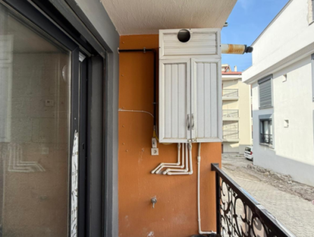 1 1 Wohnung Zur Miete Im Stadtzentrum In Seferihisar Camikebir