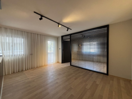 1 1 Kostenlose Wohnung Zum Verkauf Mit Parkplatz Im Viertel Alsancak Kültür Park!