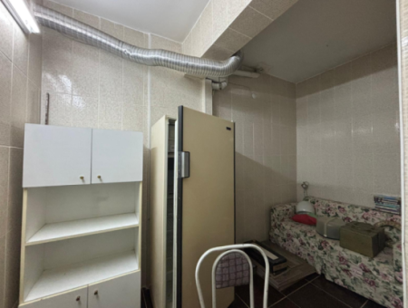 47M2 Shop Zur Miete Mit Schornstein-Wc In Alsancak Kahramanlar