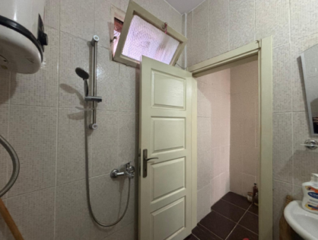 47M2 Shop Zur Miete Mit Schornstein-Wc In Alsancak Kahramanlar