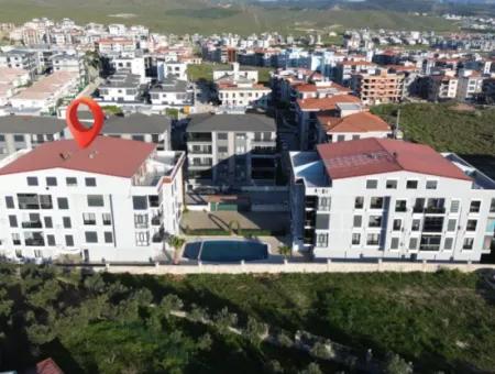 3 1 Wohnungen Zum Verkauf Auf Einem Gelände Mit Pool Im Hepkon-Viertel Seferihisar, Necat