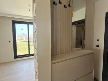 2 1 Stilvolle Und Moderne Wohnungen Zum Verkauf In Camikebir, Seferihisar