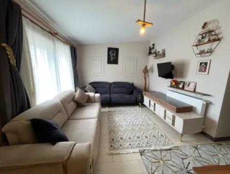 Zu Verkaufen | 4 1 Duplex Mit Grosser Reihe Im Bezirk Camikebir