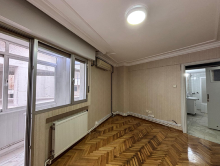 Alsancak Otoparkli Cyprus Martyrs In Der Nähe Des Arbeitsplatzes Duplex 3 1