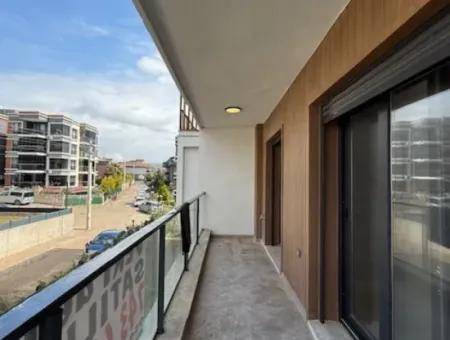 Ultra Luxury 2 1 Wohnung Zum Verkauf Im Seferihisar Camikebir Viertel