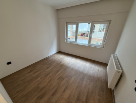 Vollständig Renovierte Zwischengeschossecke In Göztepe Susuz Dede