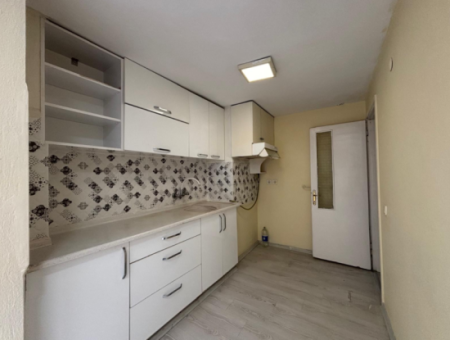 Alsancak Private Health Relative In Der 4. Etage 2 1 Kombi-Wohnung Zur Vermietung!