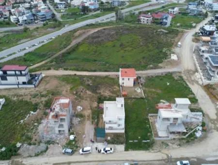 275 M² Villa-Grundstück Zum Verkauf In Seferihisar Akarca