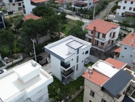 Brandneue Villa In Akarca, 100 Meter Vom Meer Entfernt