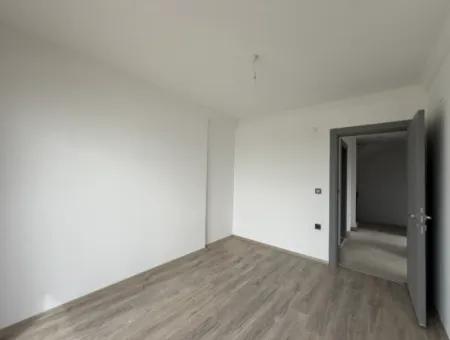 Neue Villa Mit Moderner Architektur In Seferihisar Tepecik