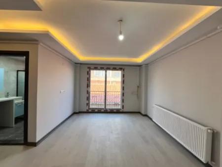 Brandneue 11-Reihenwohnung Zum Verkauf Im Stadtteil Seferihisar Hidirlik