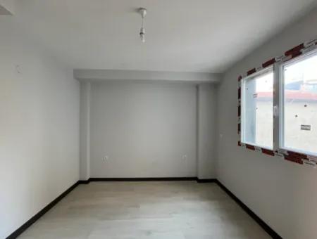 Brandneue 11-Reihenwohnung Zum Verkauf Im Stadtteil Seferihisar Hidirlik