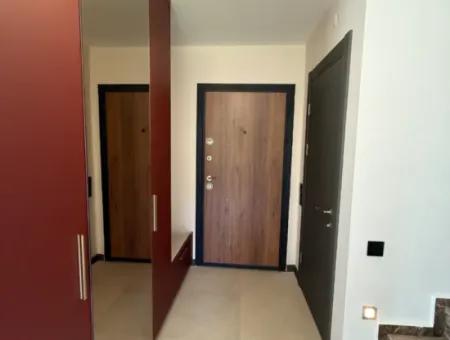 Oberes Segment Ultra Luxuriöse Freistehende Villa In Fußläufiger Entfernung Zum Meer In Seferihisar Akarca