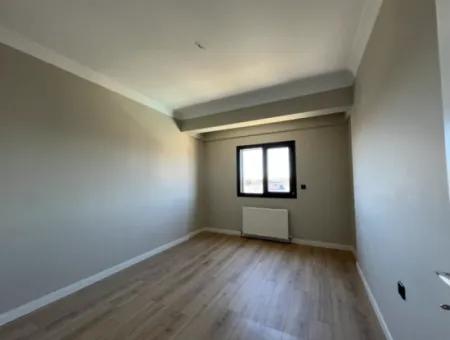 Geräumige 3 1 Wohnungen Zur Vermietung In Der Seferihisar Kuşadasi-Strasse