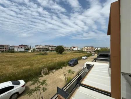 Neue Villa Zu Mieten Mit Garten, Veranda In Seferihisar Tepecik