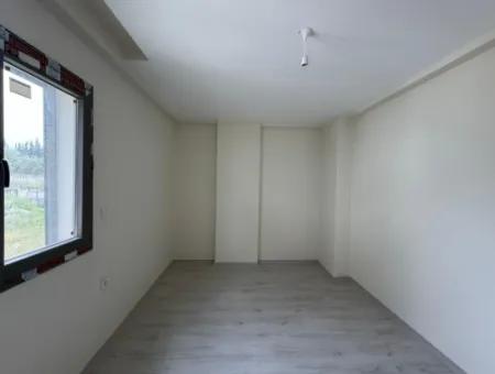 Neue Villa Zu Mieten Mit Garten, Veranda In Seferihisar Tepecik