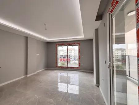 Neue 11-Wohnung Zum Verkauf Im Stadtteil Seferihisar Camike
