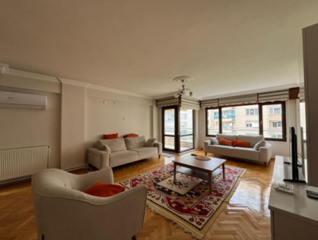 3. Stock, 130 M² Möblierte Wohnung Zur Mietung In Alsancak Dichter Eşreft