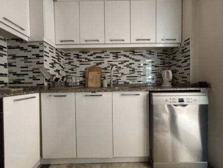 3. Stock, 130 M² Möblierte Wohnung Zur Mietung In Alsancak Dichter Eşreft