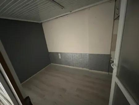 Zum Verkauf In Der Kahramanlar 1417 Street Büro Mit Eingang Und Keller