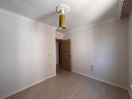 2 1 Wohnung Zu Mieten Mit Erdgas In Der Seferihisar Mektep Strasse