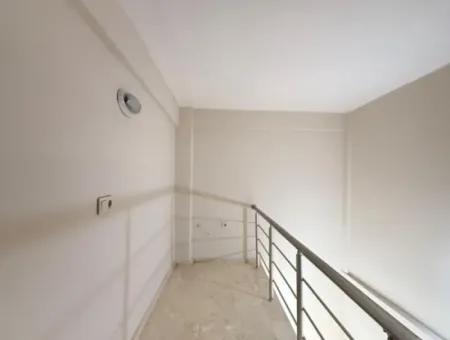 Moderne Und Komfortable Villa In Seferihisar Camikebir