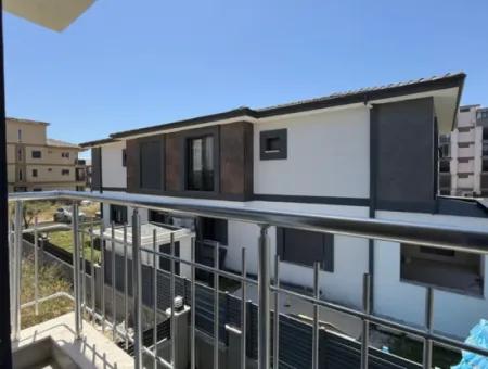 Moderne Und Komfortable Villa In Seferihisar Camikebir