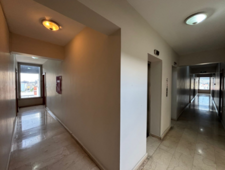 Möblierte Wohnung Zur Miete 1 1 Mit Pool In Bornova Myvia Und 24/7-Sicherheit!