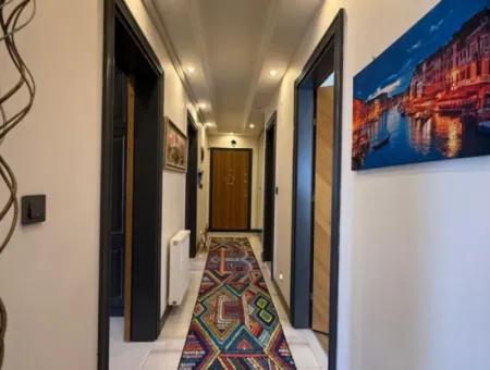 Stilvolle 2 Zimmer Mit 1 Wohnungen Mit Separater Küche, Glasbalkon Und Erdgas Im Viertel Camikebir