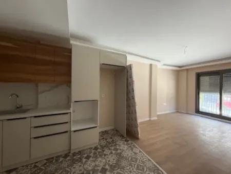 Komfortable Und Luxuriöse Wohnung Zum Verkauf Im Viertel Seferihisar Çolak Ibrahim Bey