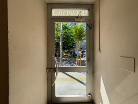 Leerstehende 1. Etage 135 M² Wohnung Zum Verkauf Mit Parkplatz In Alsancak Şair Eşref