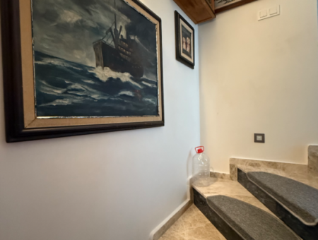 Villa Mit Komfortablem Und Angenehmem Wohnraum In Seferihisar Akarca