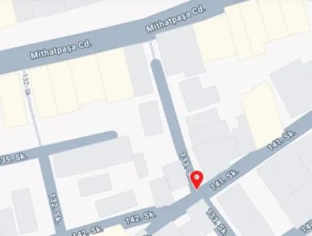 Sehr Nahe An Der Hauptstraße In Küçükyalı Gelegen, 30 M² Großes Geschäft