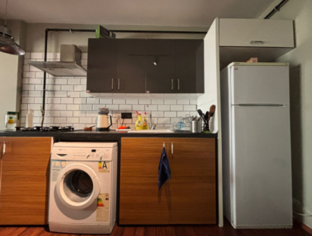 1 1 Moderne Möblierte Wohnung Zur Miete In Alsancak Kahramanlar