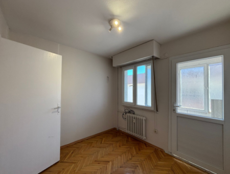 Alsancak Gazi Schule Gegenüber Open Front 3 1 Gut Gepflegte Wohnung Zur Miete