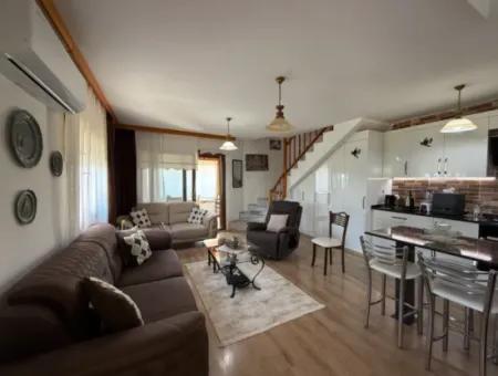 Sommervilla Zum Verkauf Mit Garten Auf Drei Seiten, Fußläufig Zum Akarca Beach