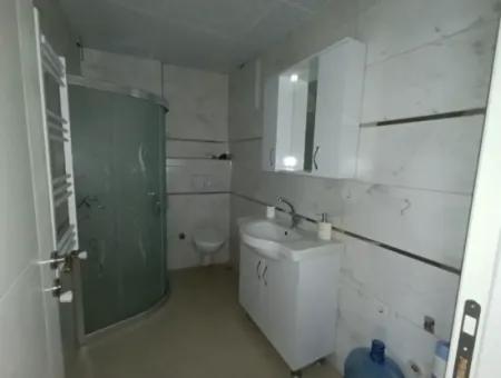 2 1 Separate Küchenwohnung Zur Mietung An Einem Zentralen Standort In Seferihisar Pazaryeri