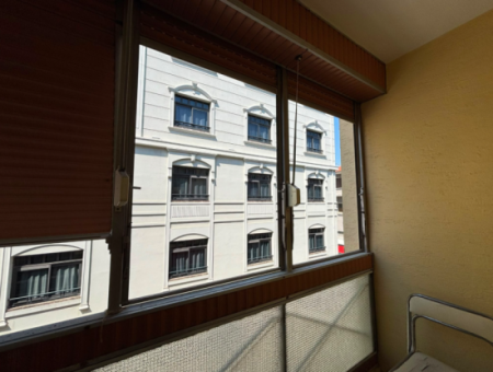 3 1 2. Stock, 100 M² Wohnung Zu Mieten In Der Nähe Des Alsancak Gündoğdu-Platzes