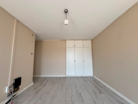 7. Stock, 410 M², Staffel, 3, 1 Wohnung Zu Mieten Mit Meerblick Auf Dem Alsancak Republikplatz!